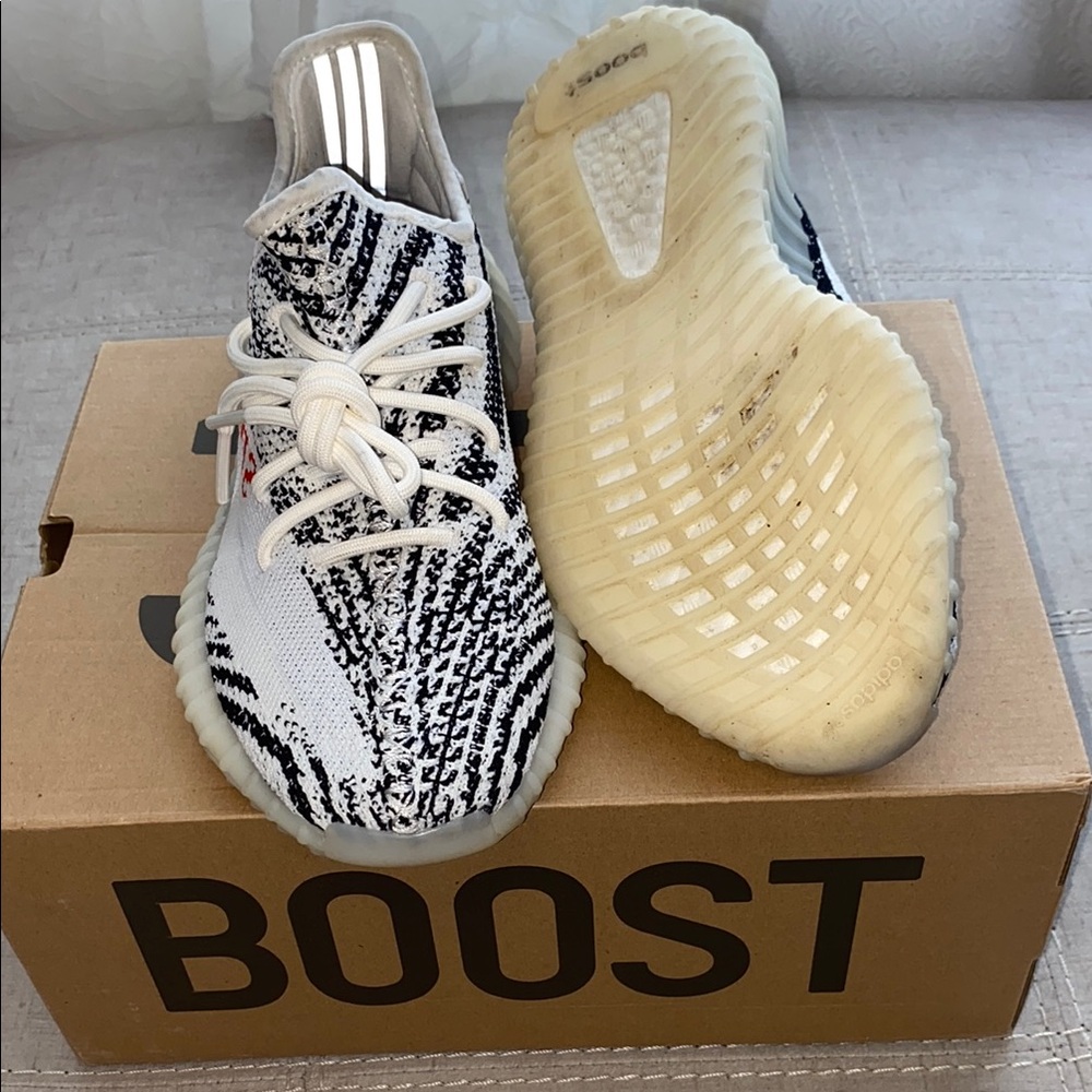 Adidas Yeezy Boost 350 V2 Zebra Sneakers